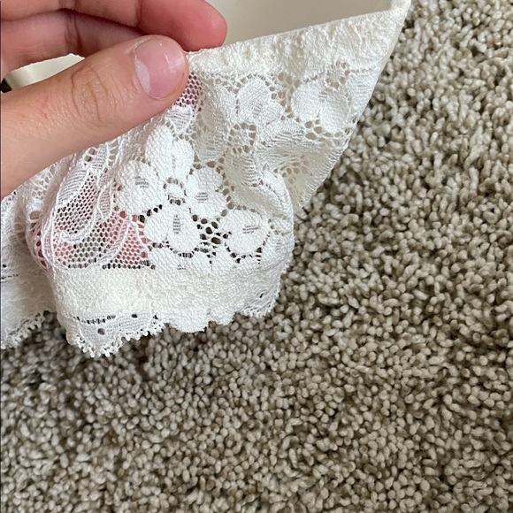 Elegant Cream Lace Trim Bra - Picture 3 of 7